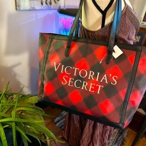 VS tote